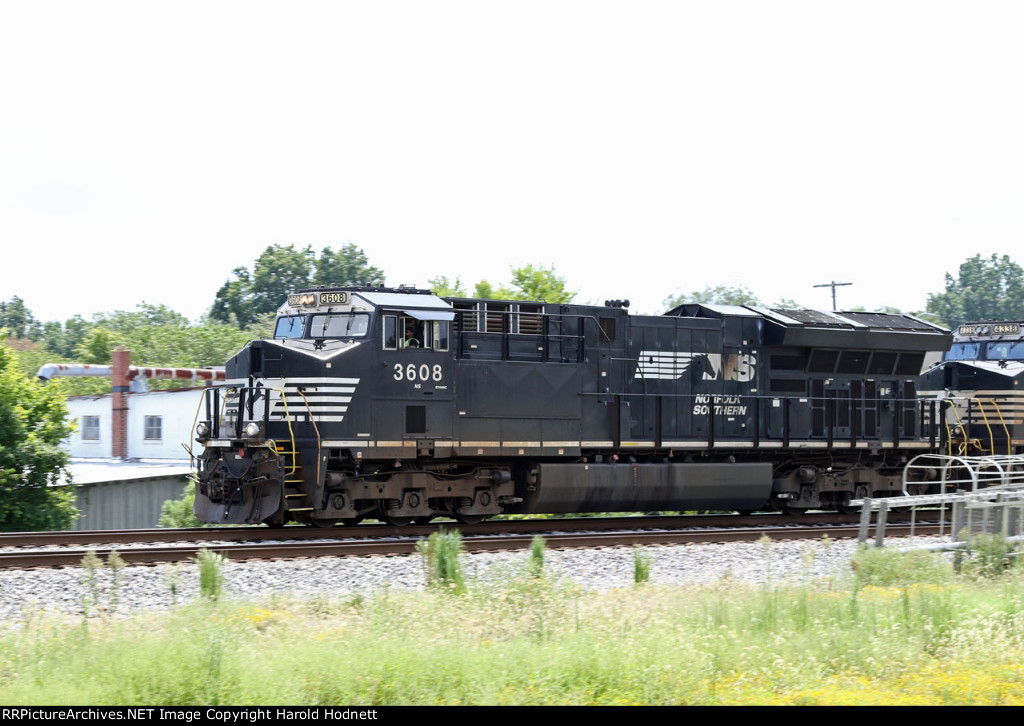 NS 3608